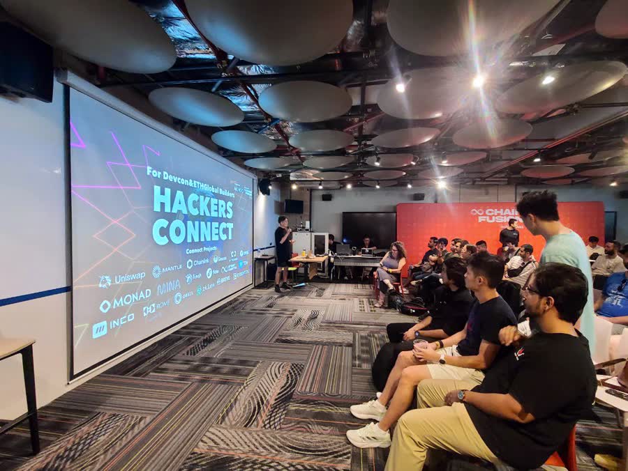 Hackers Connect image 1